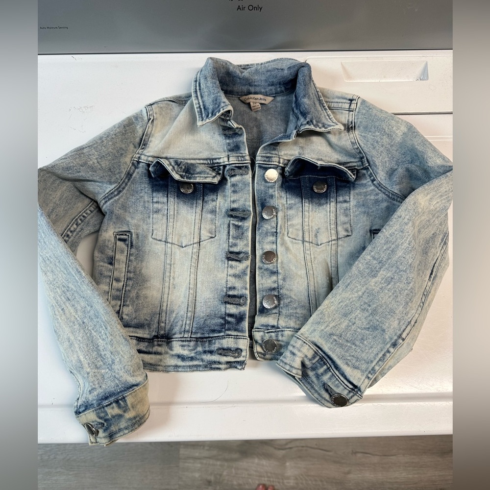 Child's Unisex Calvin Klein Jean Jacket..small size 7